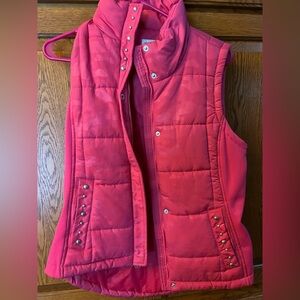 Ariat Women's Vibrant Pink Quilted Vest